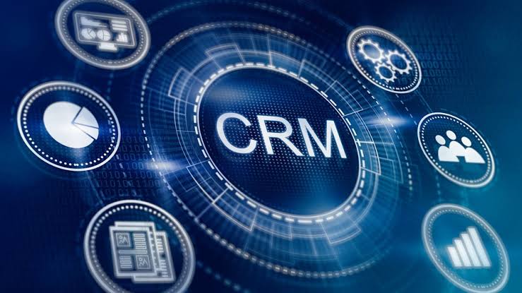 آشنایی با سیستم CRM؛ اجزا، امکانات و مزایای آن برای سازمان‌ها